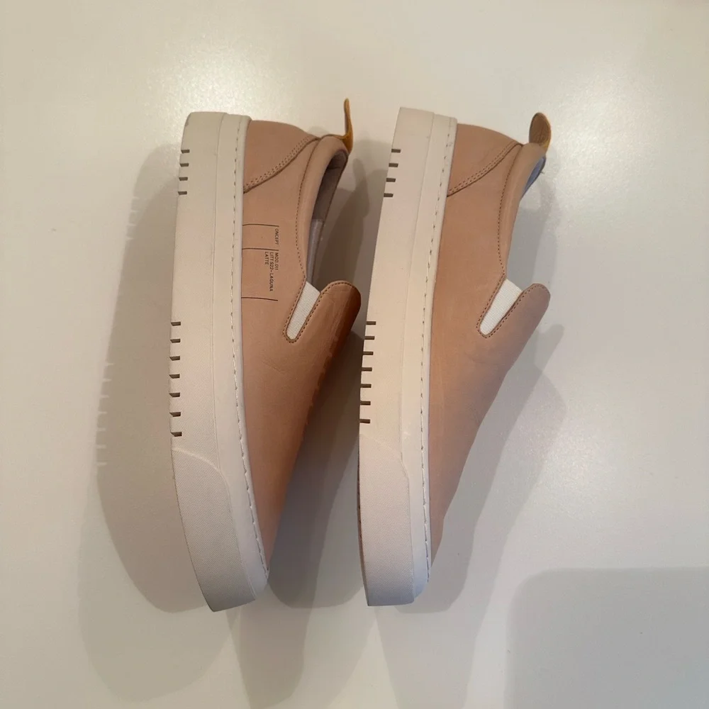 New ONCEPT Laguna Slip on Sneakers. Size 7.5.